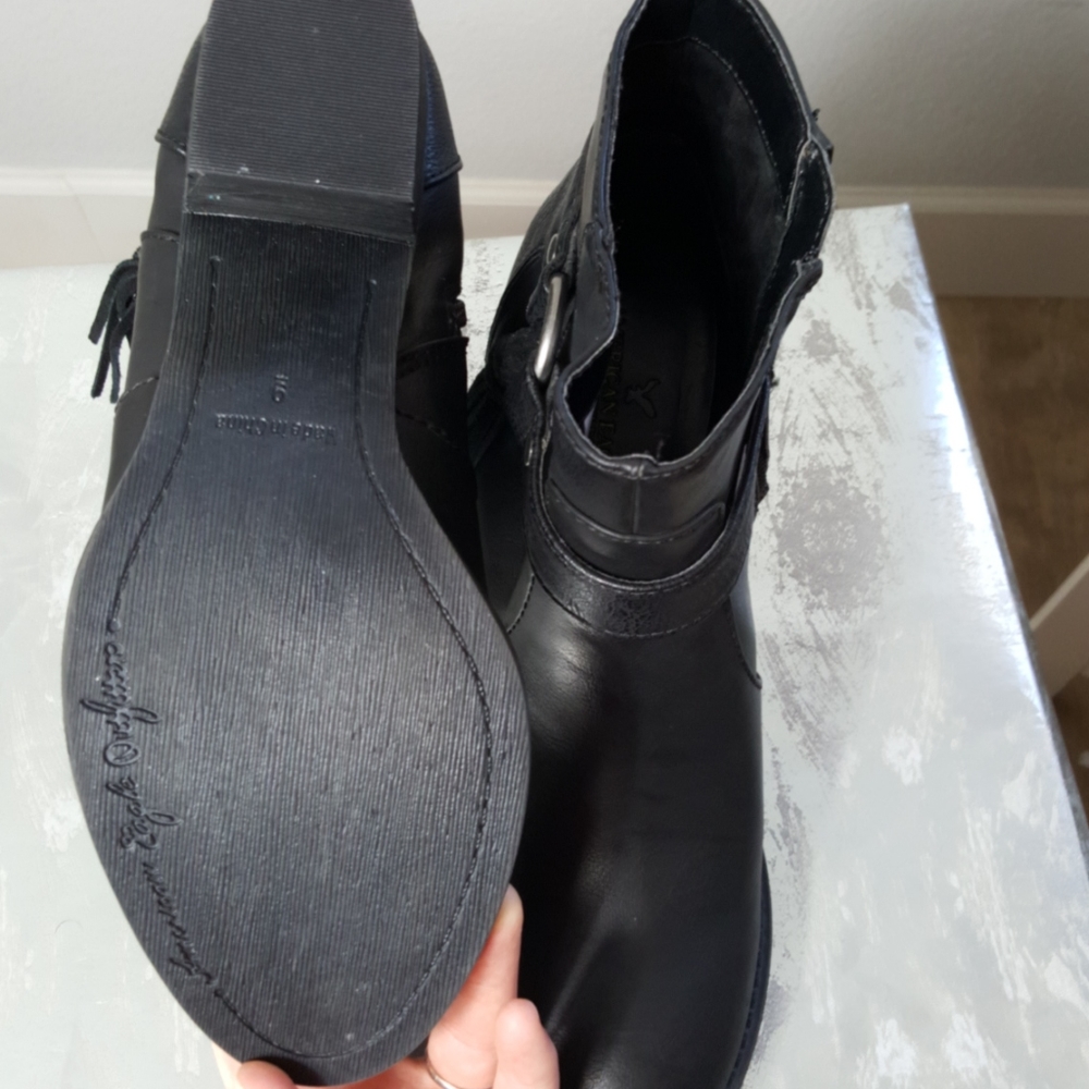 AEO black booties size 9 - Picture 4 of 6